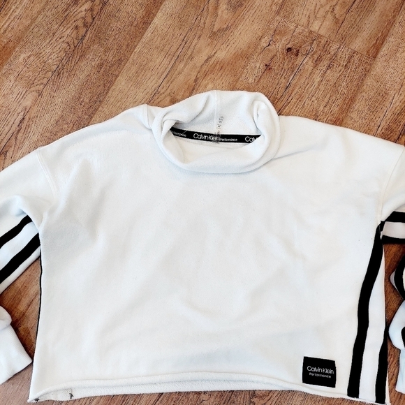 Calvin Klein Performance Cropped Sweatshirt Large - Picture 8 of 13